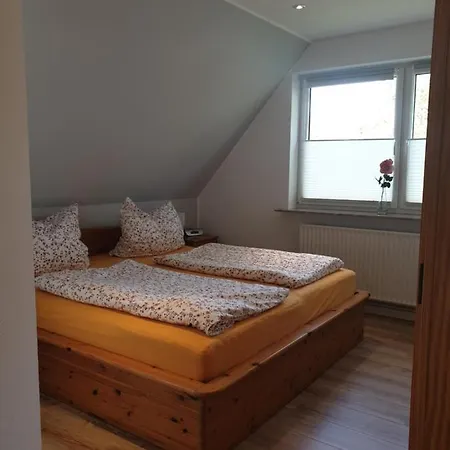 Hus-annett-luechttoorm Apartament