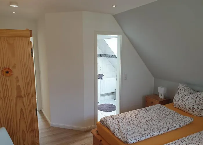 Hus-annett-luechttoorm * Tating